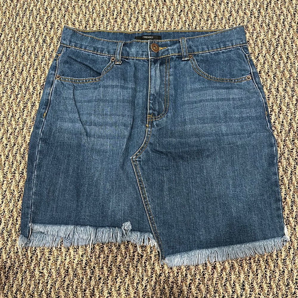 NEW forever 21 Jean denim skirt - Picture 2 of 6